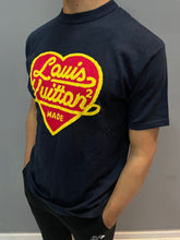 Load image into Gallery viewer, Louis Vuitton Tshirt
