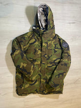 Load image into Gallery viewer, Canada Goose Jacket Reversible
