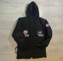 Load image into Gallery viewer, Canada Goose Jacket
